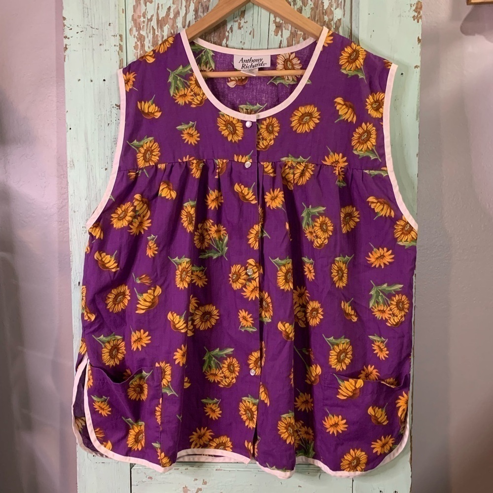 Anthony Richard’s purple sunflower print apron with pockets
